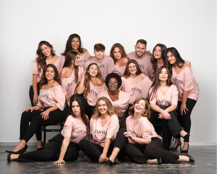 Castings Curvy Fashion Model